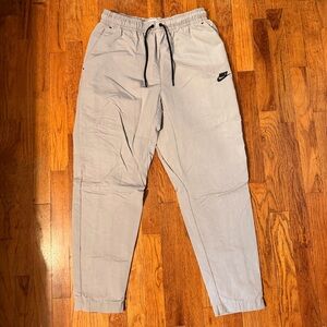 Nike Men's Light Gray Joggers
